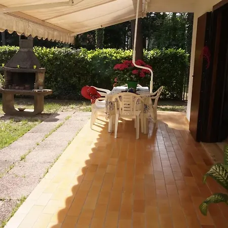 Villa Spectacular Terraced Near The Sea With Private Garden, On Three Floors Lignano Sabbiadoro