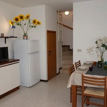 Spectacular Terraced Near The Sea With Private Garden, On Three Floors *