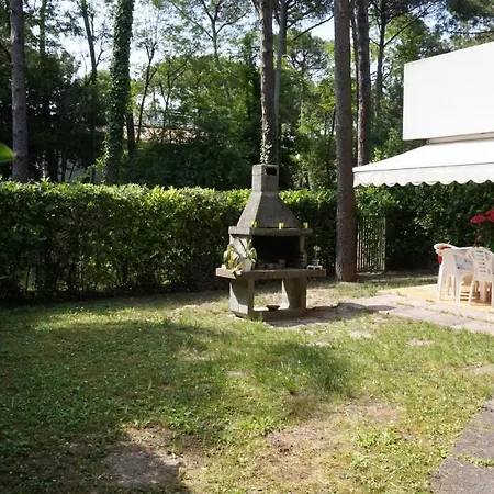 Spectacular Terraced Near The Sea With Private Garden, On Three Floors Villa *