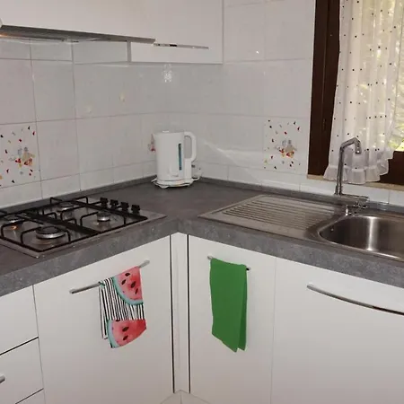 Spectacular Terraced Near The Sea With Private Garden, On Three Floors Villa *